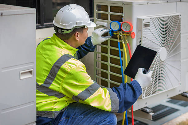 Professional Hvac technician working in College Grove, TN